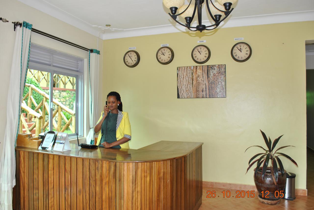 Little Woods Inn Mbarara Luaran gambar