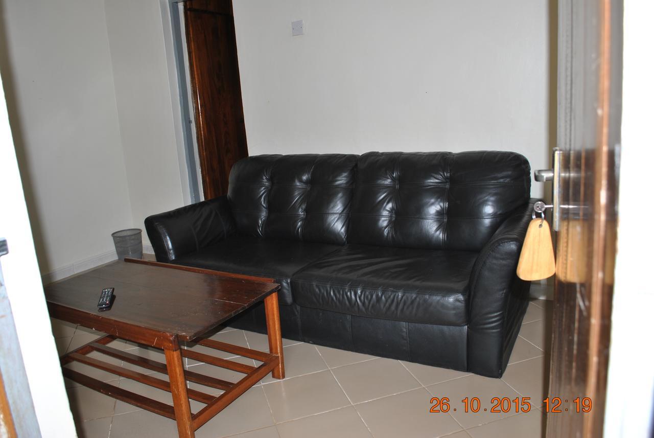 Little Woods Inn Mbarara Luaran gambar